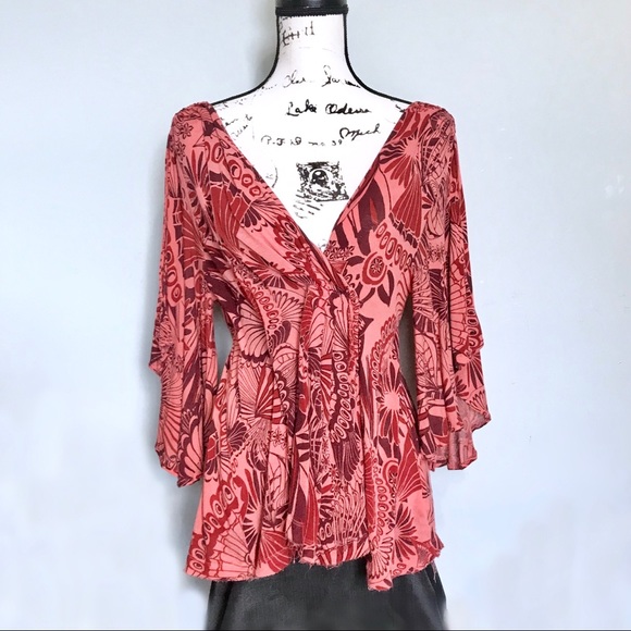 Free People ‘Amour’ Flowy Cold Shoulder Top Med - Picture 2 of 9